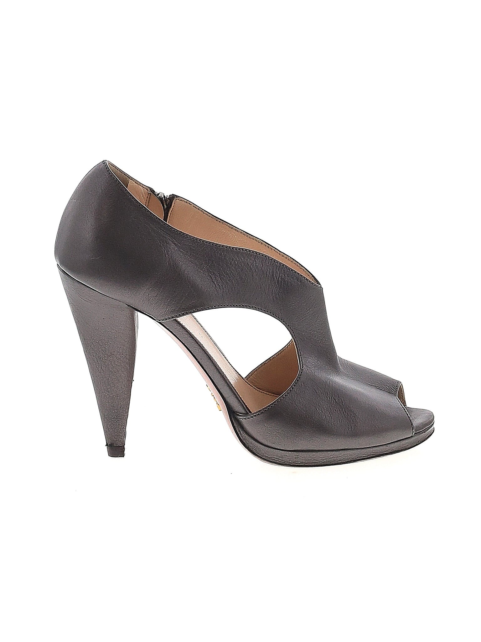 1 shoe size - 38.5 (EU)