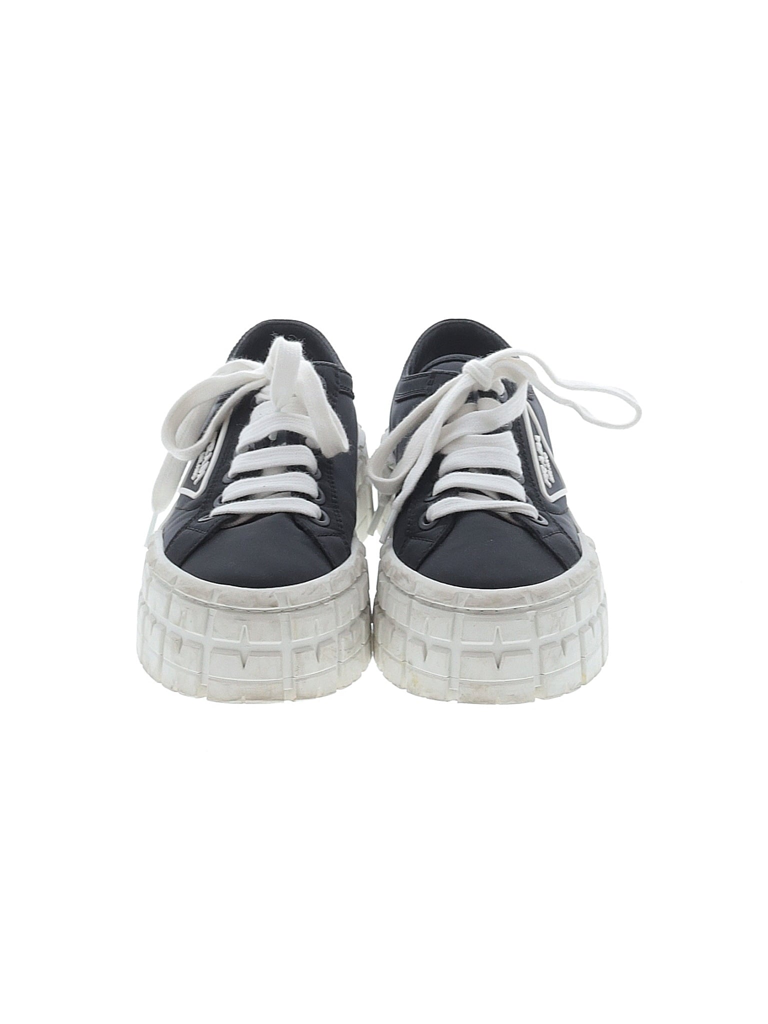 2 shoe size - 37 (EU)