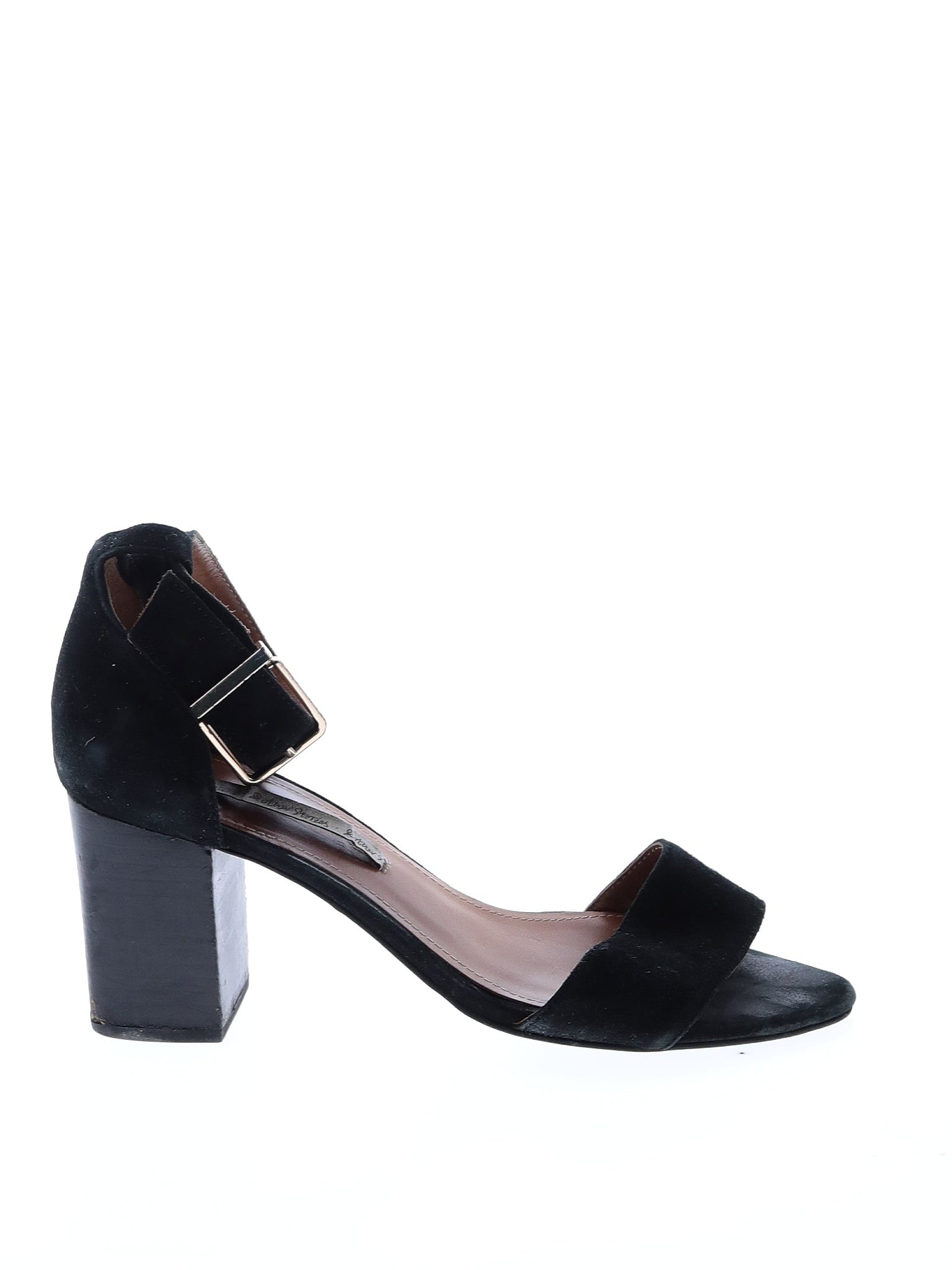 1 shoe size - 9