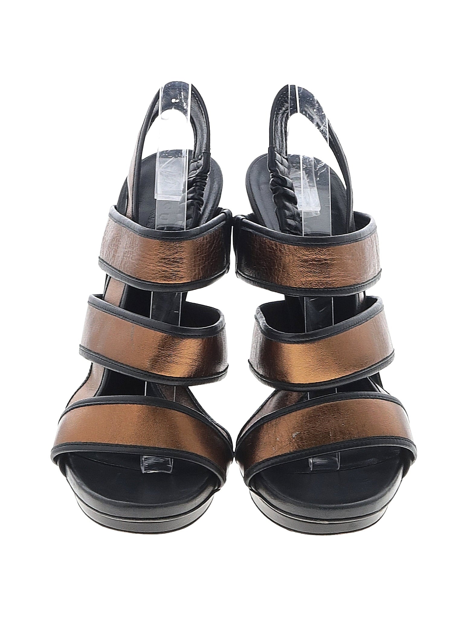 2 shoe size - 38 (IT)