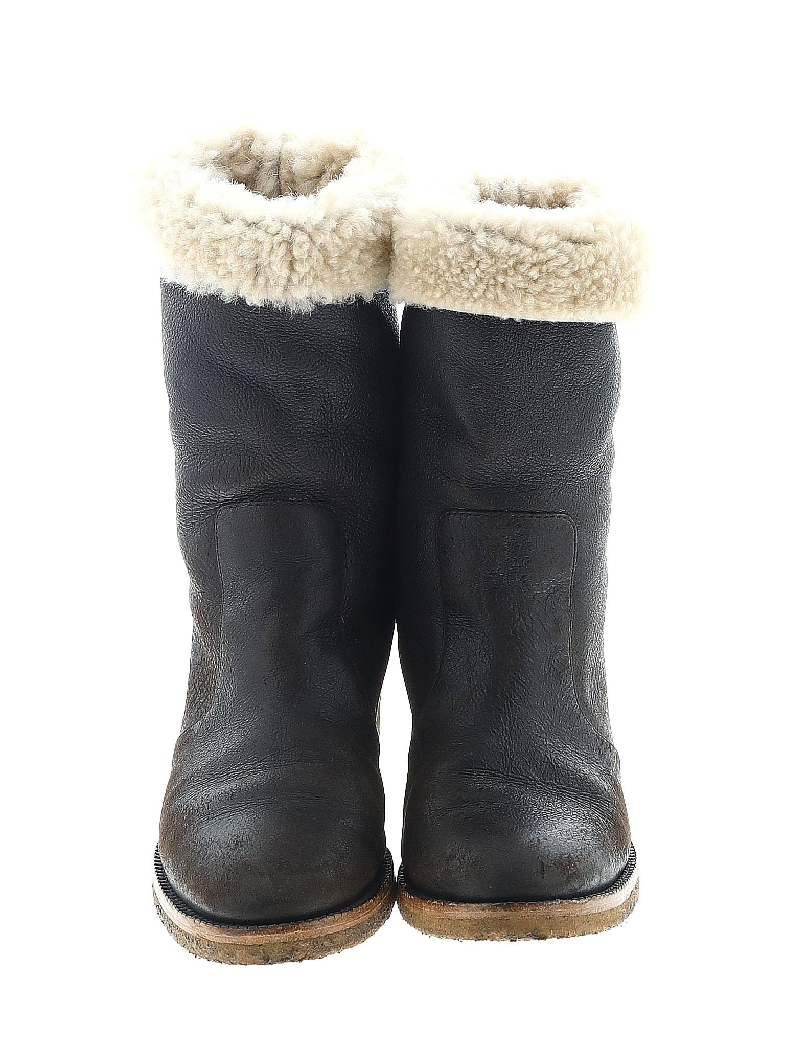 2 shoe size - 38 (EU)