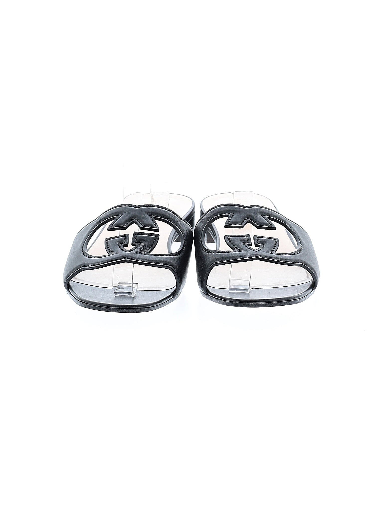 2 shoe size - 42 (IT)