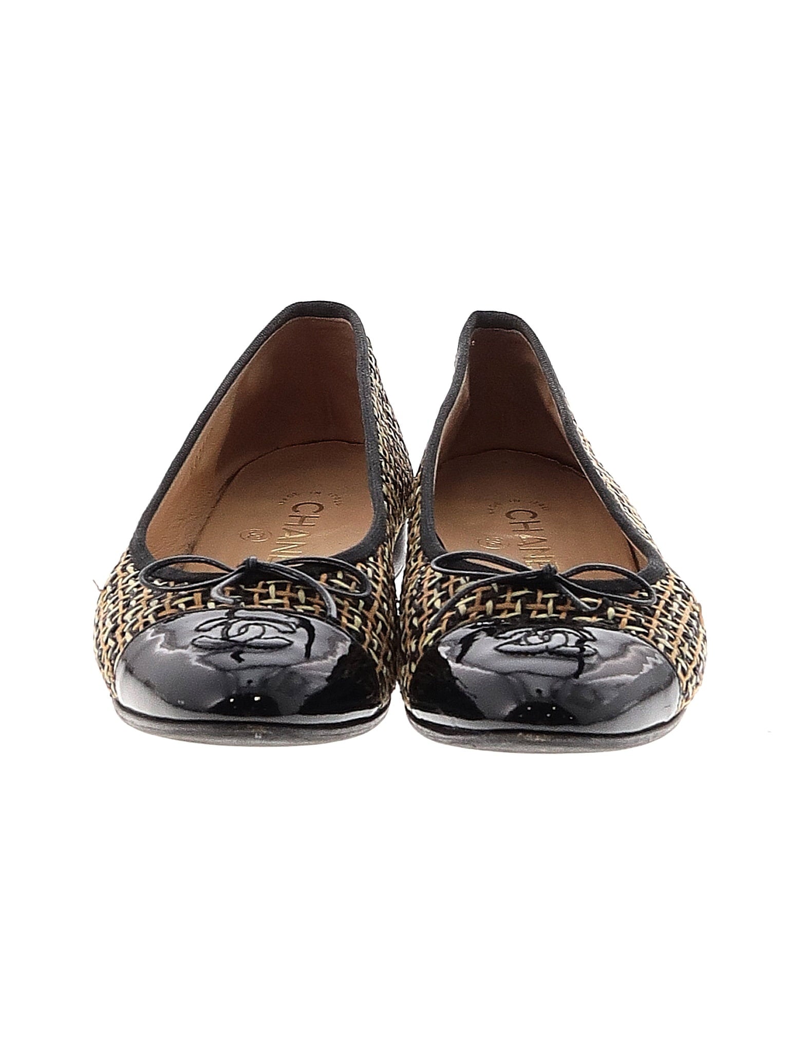 2 shoe size - 37 (EU)