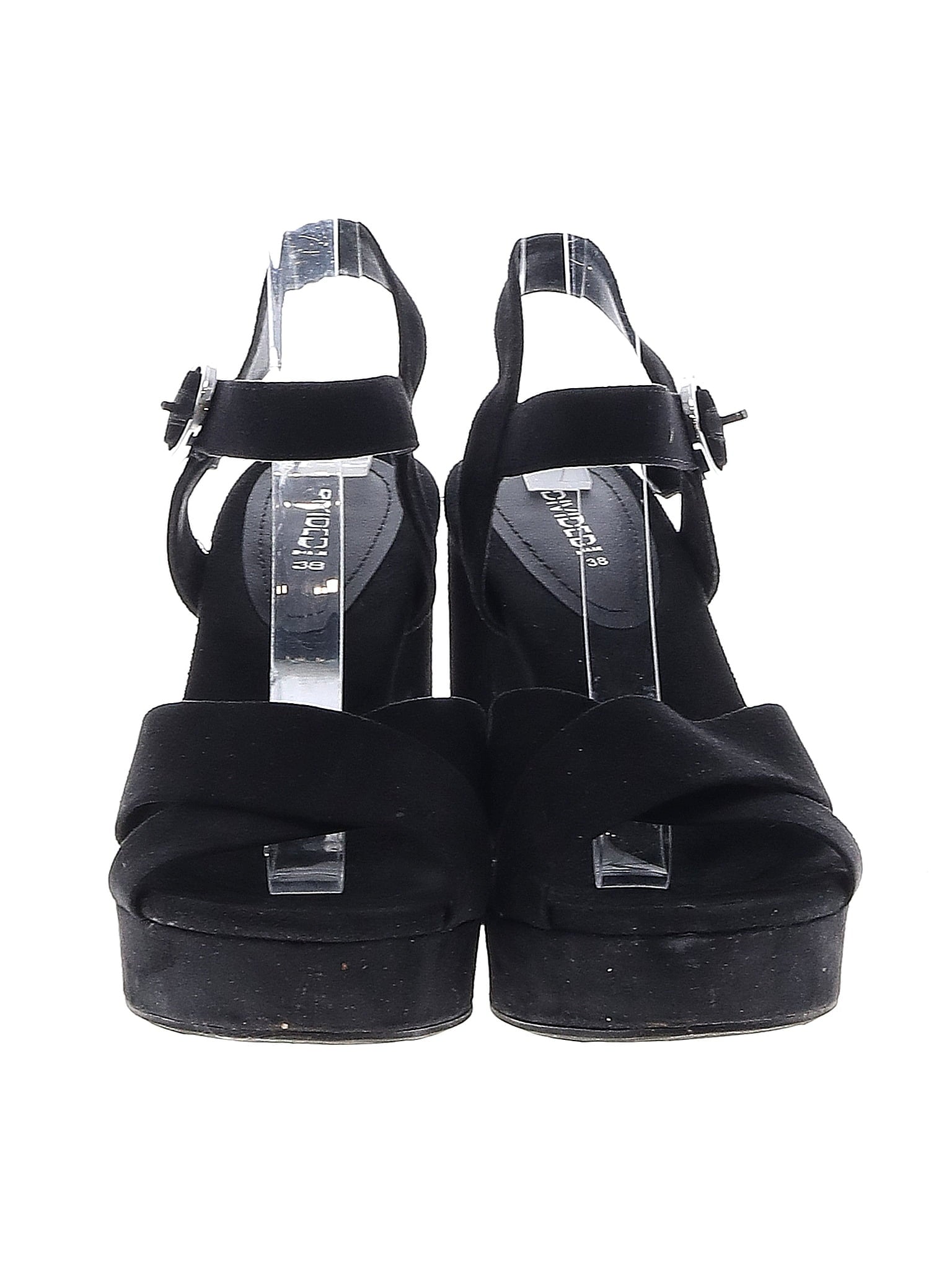 1 shoe size - 38 (EU)