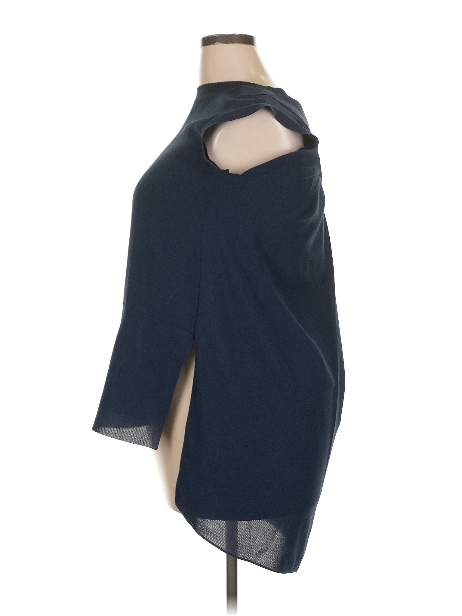 4 size - 32 W