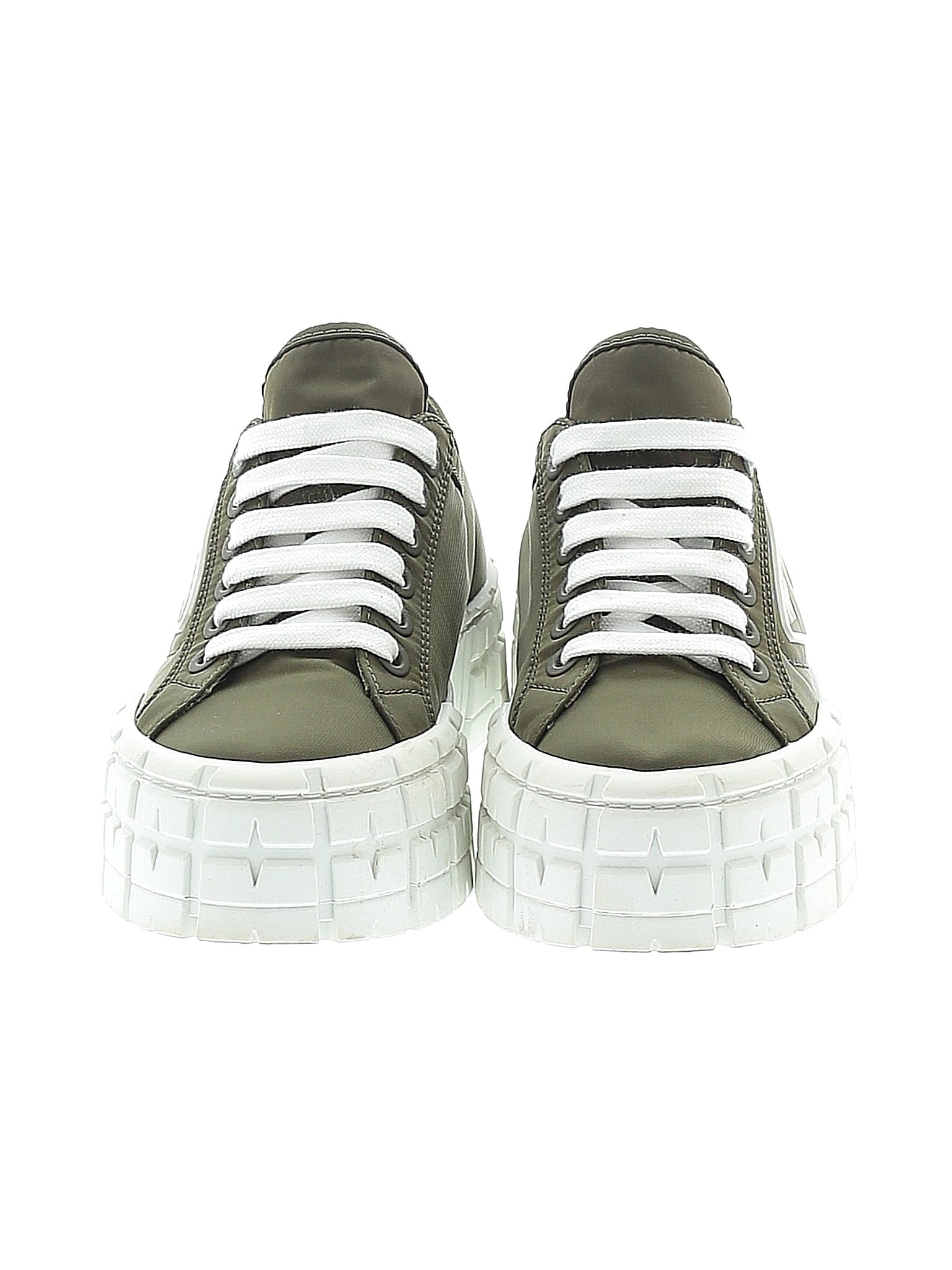 2 shoe size - 38 (EU)