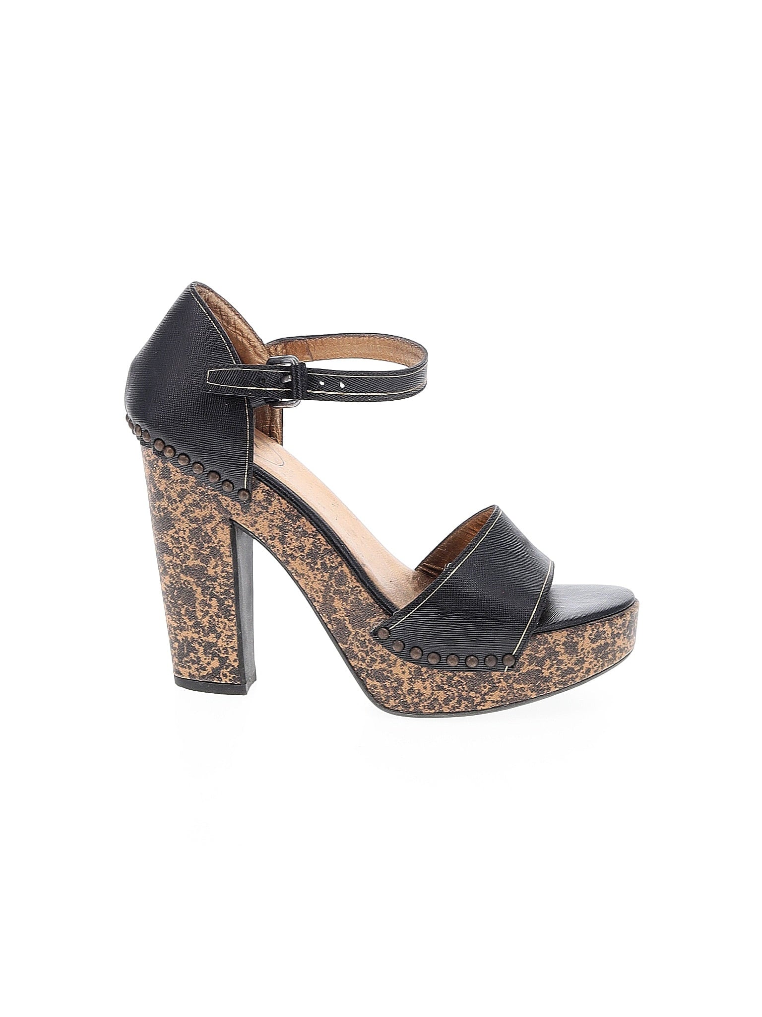 1 shoe size - 39.5 (EU)