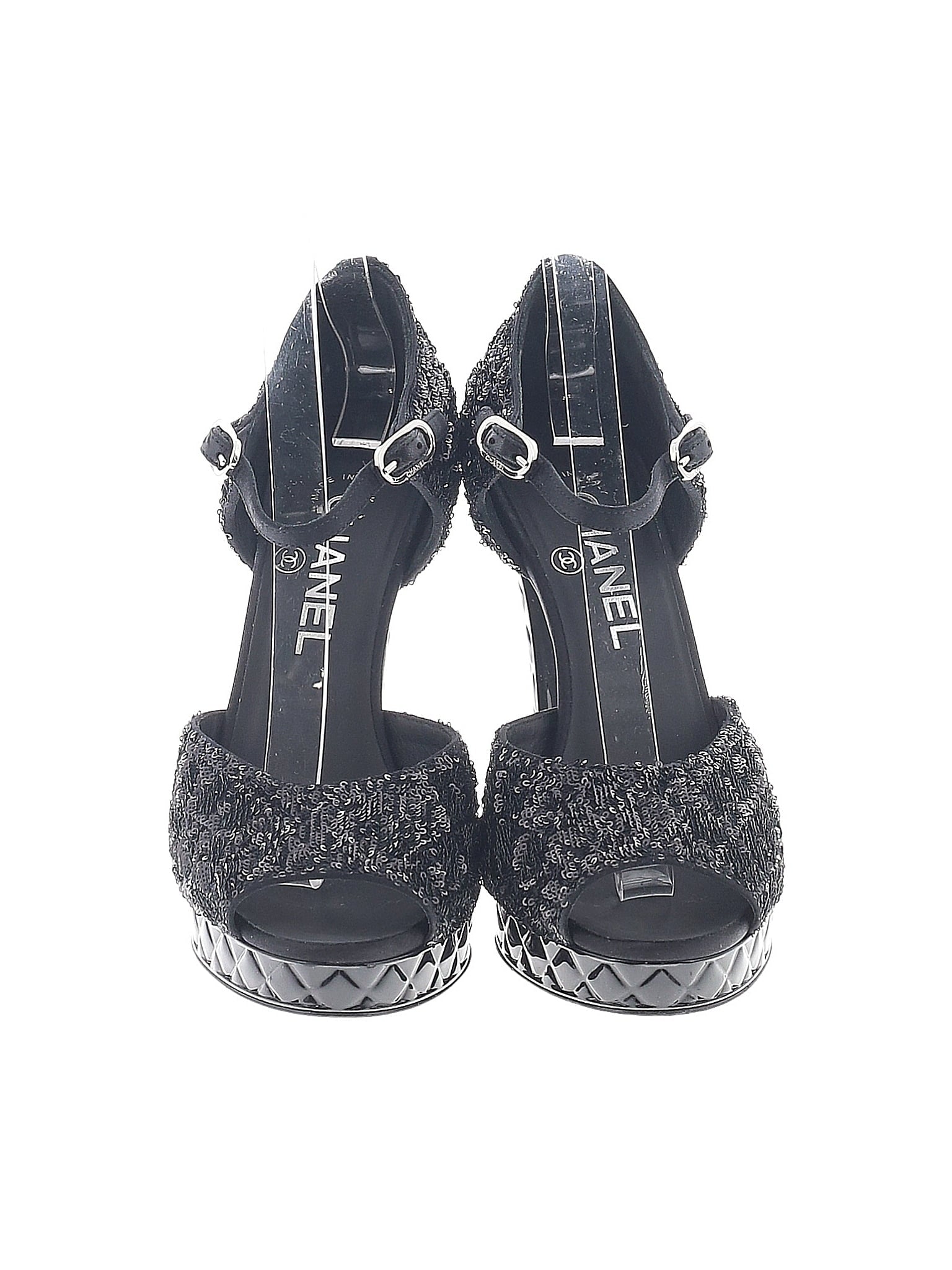 2 shoe size - 38 (EU)