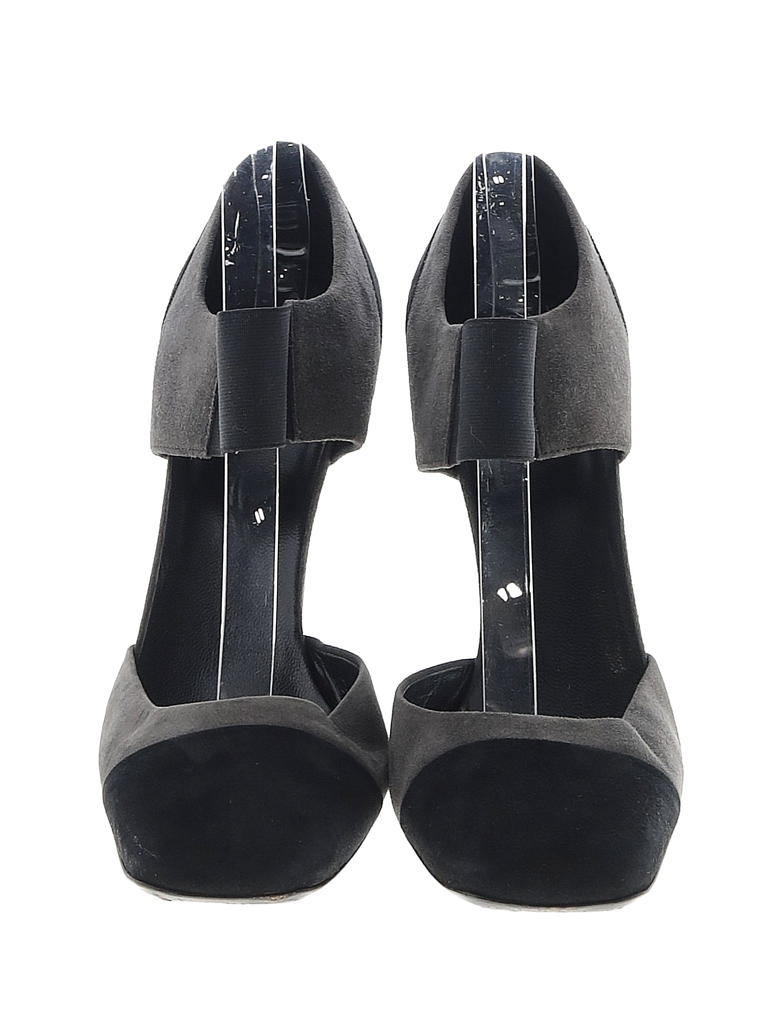 2 shoe size - 39 (EU)