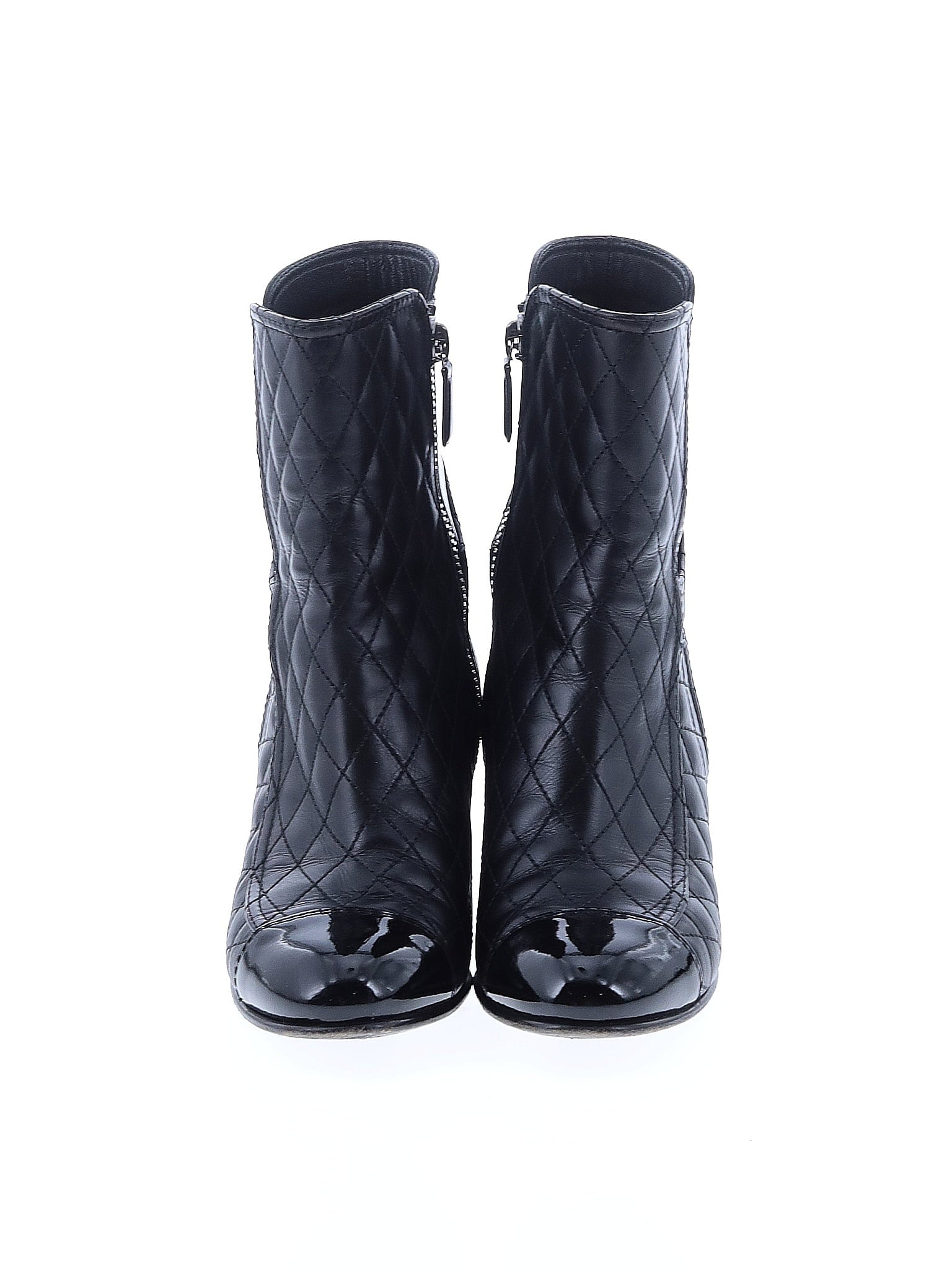 2 shoe size - 39 (EU)