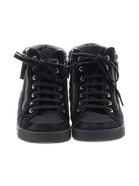 2 shoe size - 38.5 (EU)