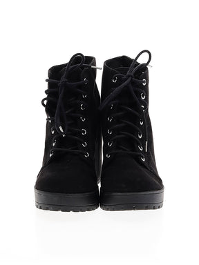 2 shoe size - 38 (EU)
