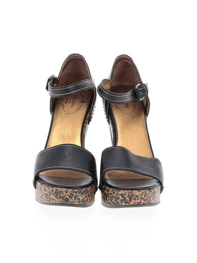 2 shoe size - 39.5 (EU)