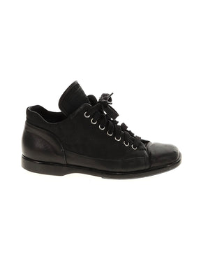 1 shoe size - 39 (Estimated)