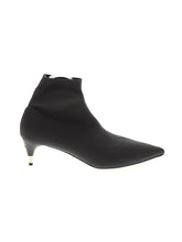 1 shoe size - 39.5 (EU)