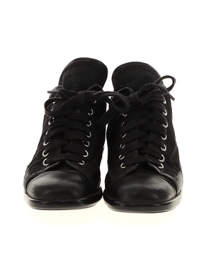 2 shoe size - 39 (Estimated)
